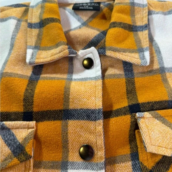 The HFX Women's Plaid Flannel Shirt Jackets in Size L - Picture 9 of 11